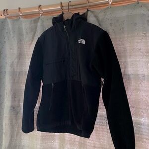 The North Face Men's Black Performance Jacket with Hood Small S